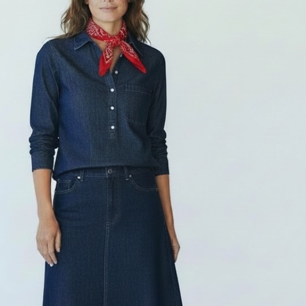 Liz Claiborne blue Denim Tunic Half Button long sleeve Quarter sleeve Western